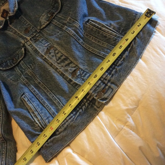 SOLD Vintage Lee Rider Jean Jacket with large inside pockets. - Picture 13 of 13